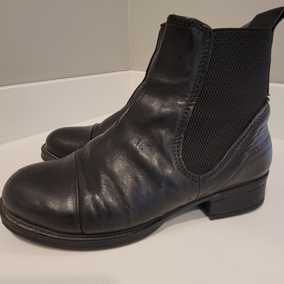 Fleece-lined Ten Points Size 36 Black Boots - Picture 2 of 13